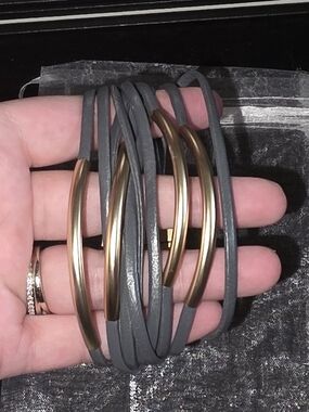 SAACHI Gray Multi-Wrap Bracelet with Gold Hoop Accents